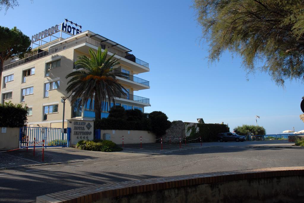 Grand Hotel L'Approdo Terracina Bagian luar foto